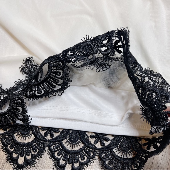 Agaci White Short Sleeve Crop Top With Mesh Sleeves and Black Fringe - Picture 6 of 9